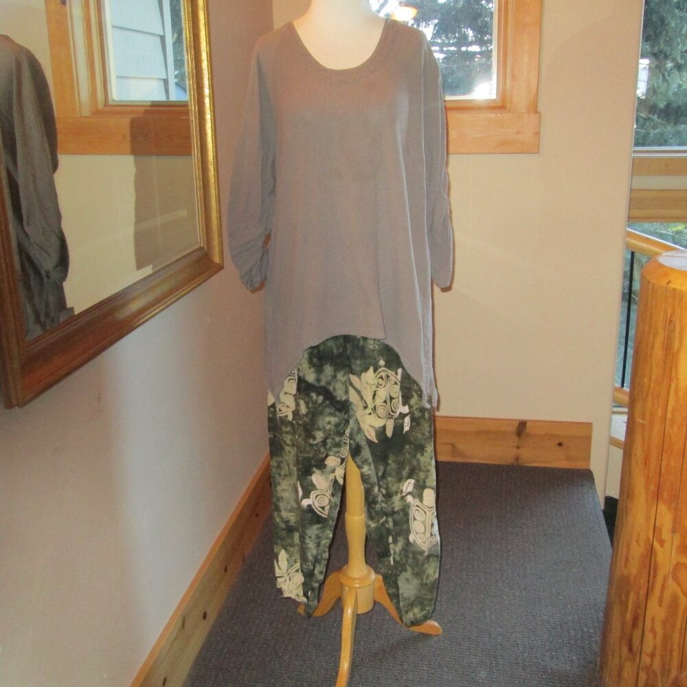 Green Kusnadi Pants and Jacket with Oh My Gauze Long-Sleeve Top - Picture 5 of 9